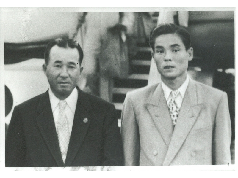 ������ɽ�����ʥ����åפ˽鸫��